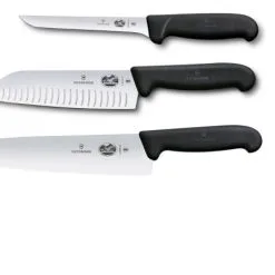 Set Chef New Season: 3 Coltelli Victorinox Serie Fibrox E 1 Acciaino Diamantato Wusthof