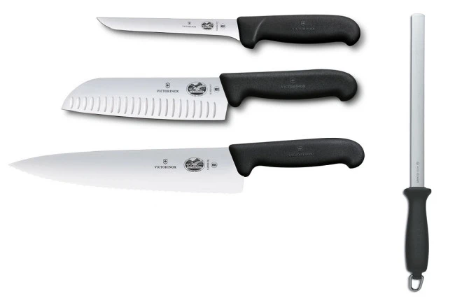 Set Chef New Season: 3 Coltelli Victorinox Serie Fibrox E 1 Acciaino Diamantato Wusthof
