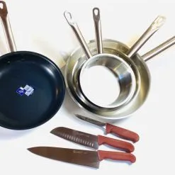 Le Basi: Set Di Utensili Da Cucina Essenziali Per La Cucina Di Base